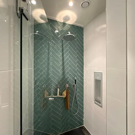 Onder De Lindebomen Апартаменты *