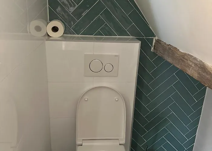 Onder De Lindebomen Appartement *