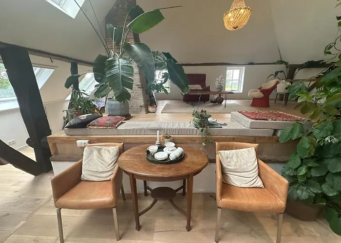 Onder De Lindebomen Appartement Empe