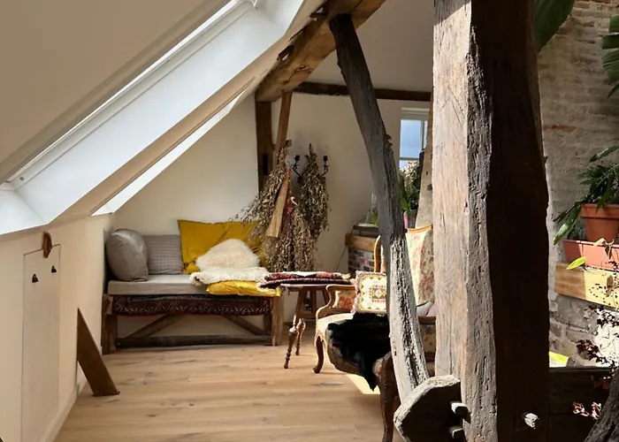 Onder De Lindebomen Appartement *