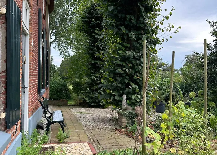 Onder De Lindebomen Apartament *