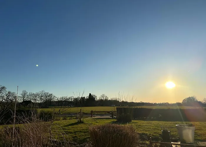 Onder De Lindebomen Apartament *